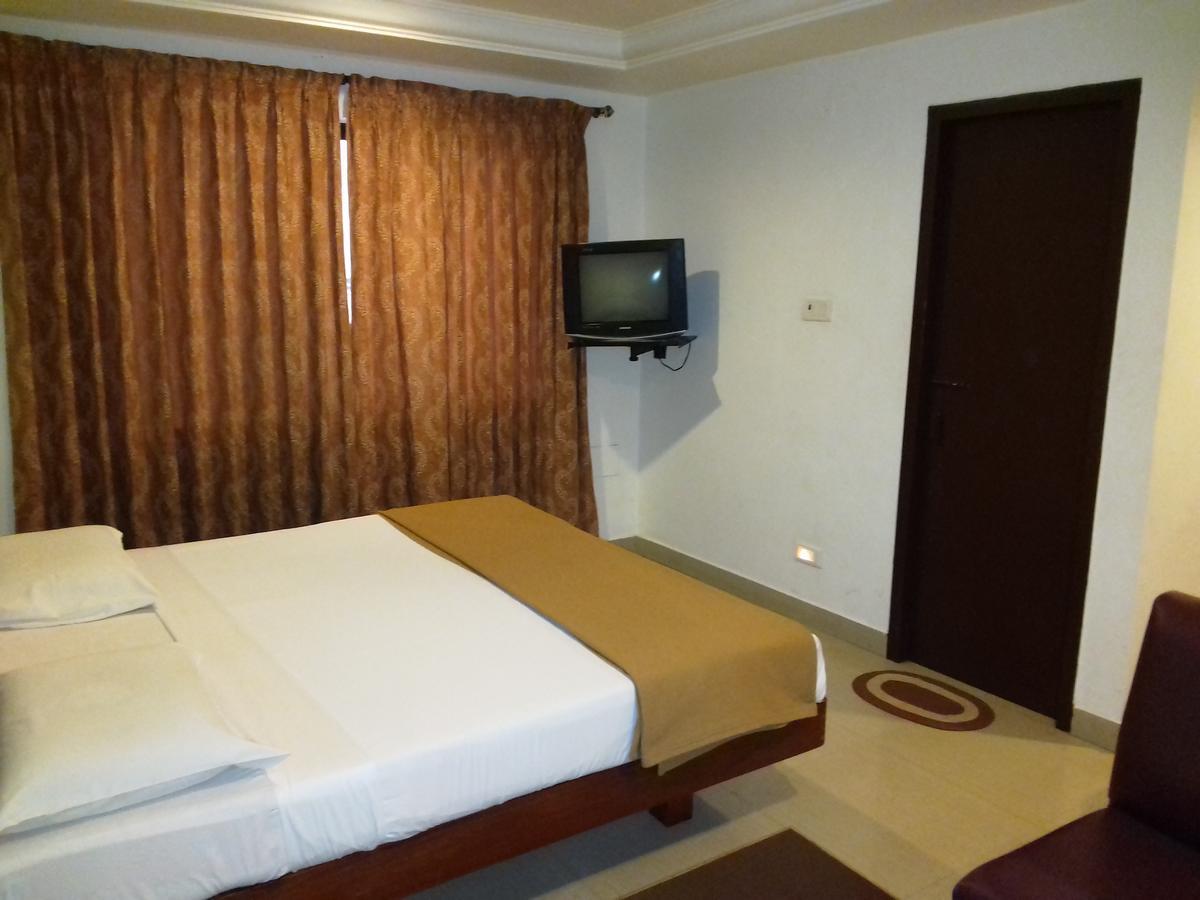 Sri Srinivasar Residency Hotell Vellore Eksteriør bilde