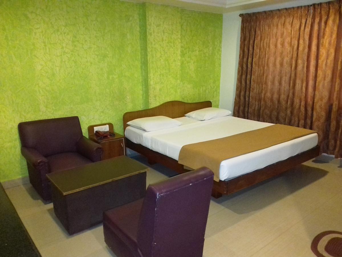 Sri Srinivasar Residency Hotell Vellore Eksteriør bilde
