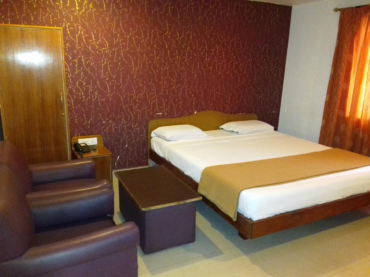 Sri Srinivasar Residency Hotell Vellore Eksteriør bilde