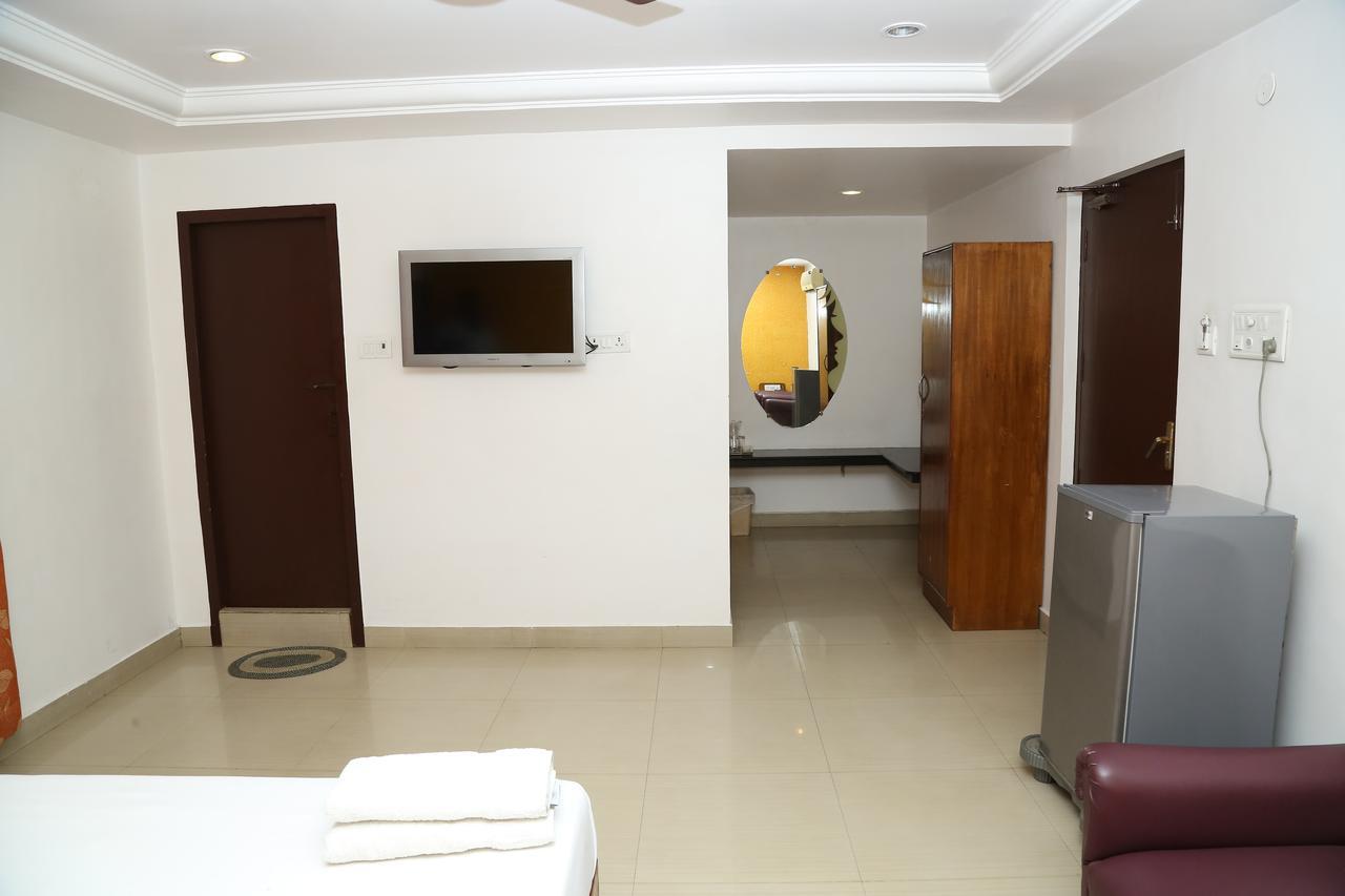 Sri Srinivasar Residency Hotell Vellore Eksteriør bilde