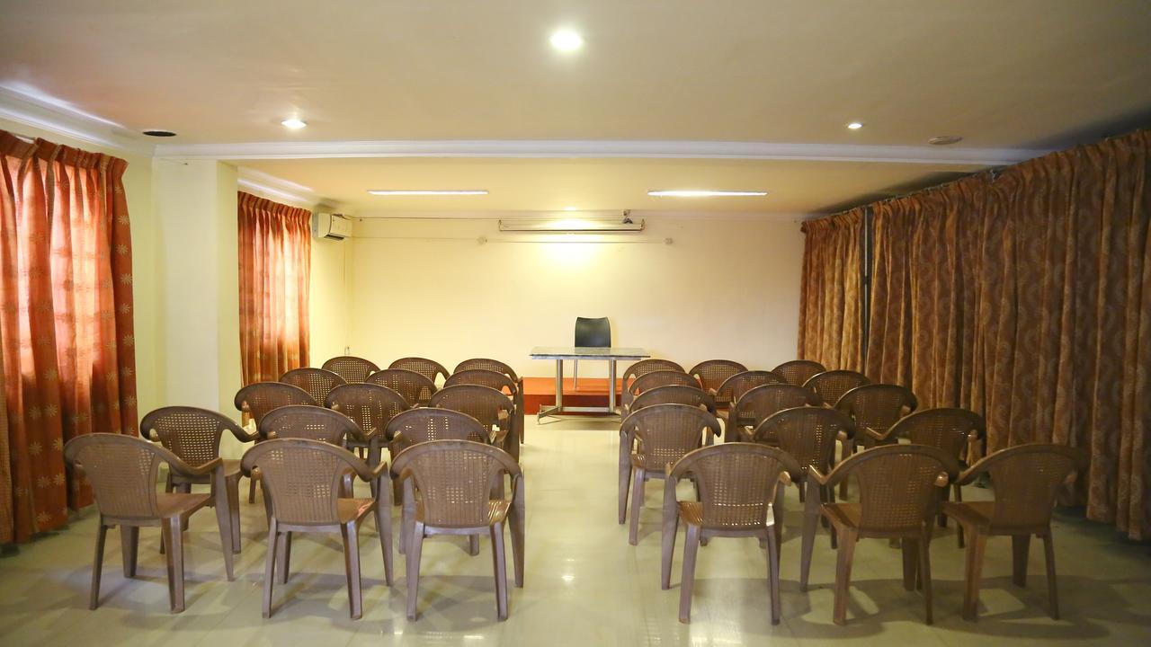 Sri Srinivasar Residency Hotell Vellore Eksteriør bilde