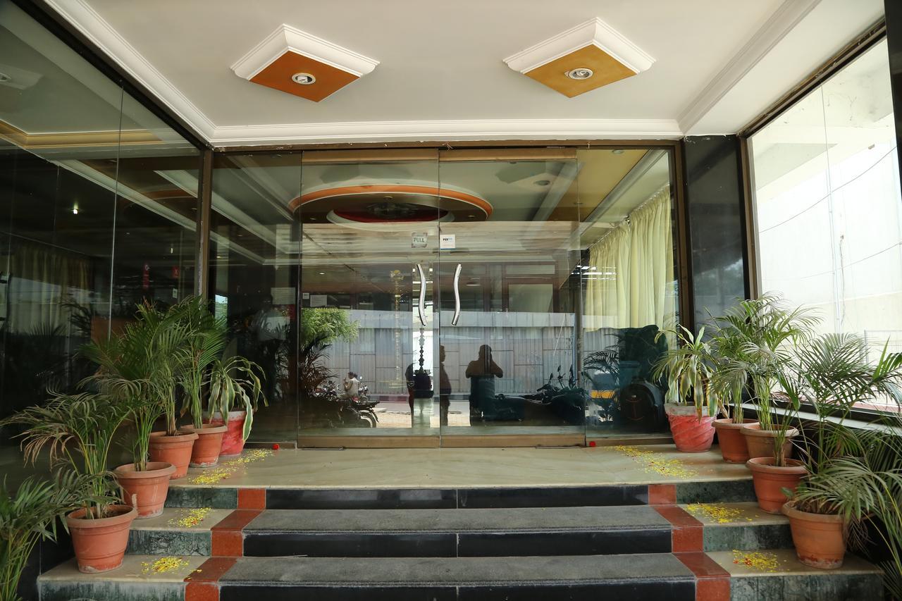 Sri Srinivasar Residency Hotell Vellore Eksteriør bilde