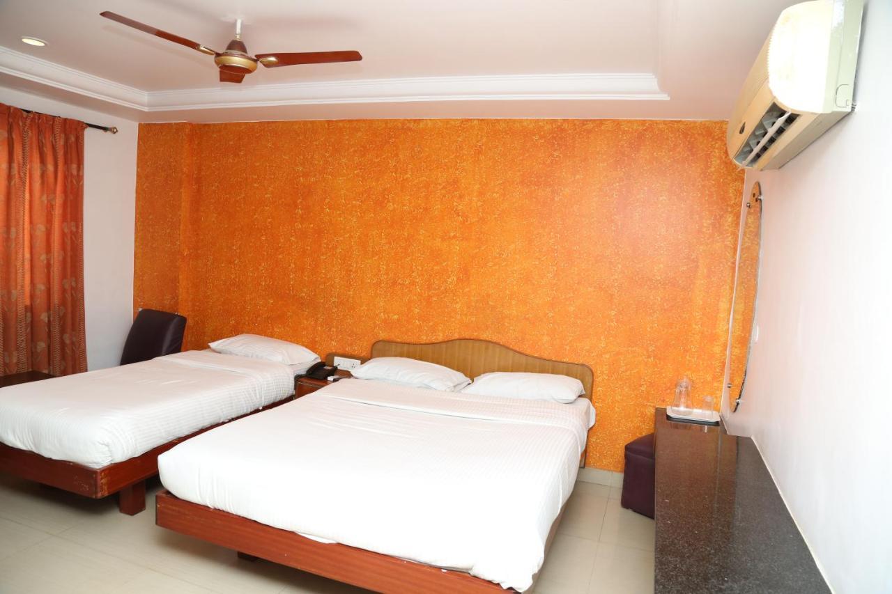 Sri Srinivasar Residency Hotell Vellore Eksteriør bilde