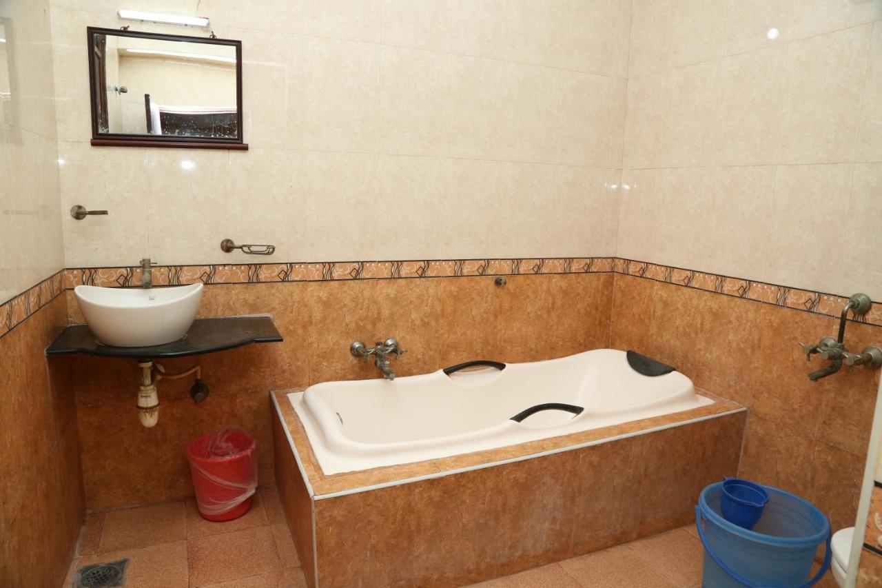 Sri Srinivasar Residency Hotell Vellore Eksteriør bilde